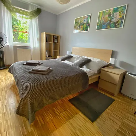 Apartament Mosiezna & Taras & Free Parking & Self Check In 24h