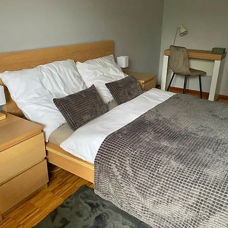 Mosiezna & Taras & Free Parking & Self Check In 24h